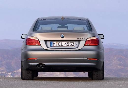 BMW Seria 5 E60 II sedan silver grey tylny lewy