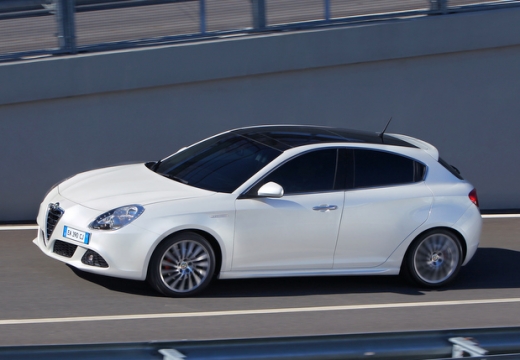 ALFA ROMEO Giulietta I hatchback biały przedni lewy