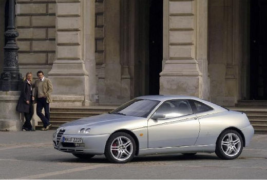 ALFA ROMEO GTV coupe silver grey przedni lewy
