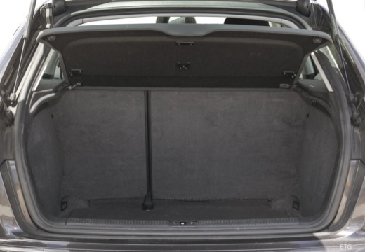 AUDI A3 Sportback I hatchback przestrzeń załadunkowa