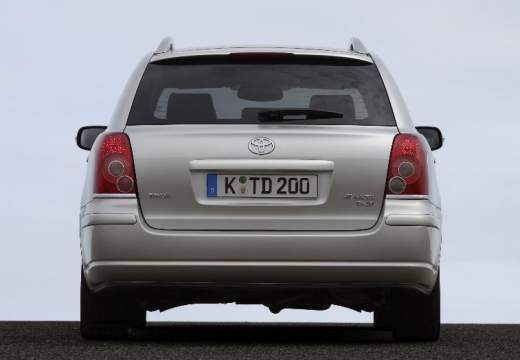 Toyota Avensis IV kombi silver grey tylny