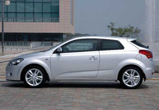 KIA Ceed Proceed II hatchback silver grey boczny lewy