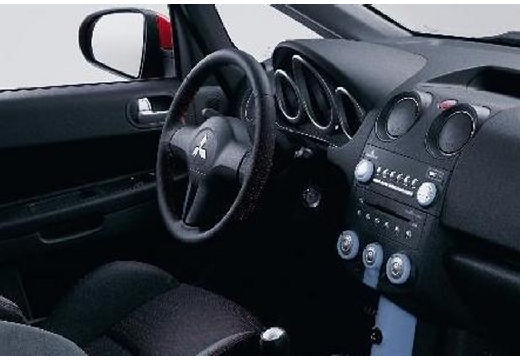 MITSUBISHI Colt V hatchback tablica rozdzielcza