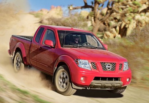NISSAN Frontier Pickup