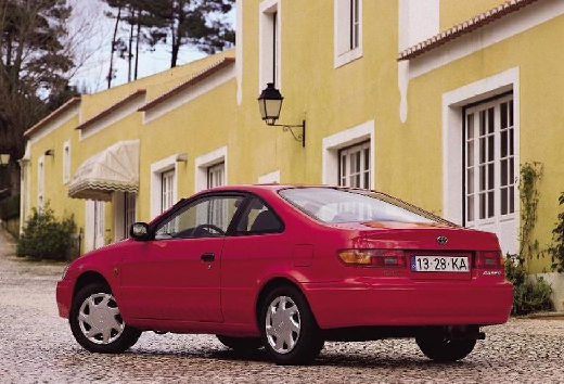Toyota Paseo coupe czerwony jasny tylny lewy