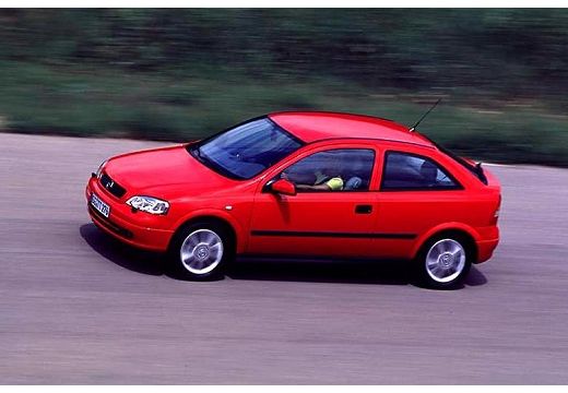 OPEL Astra II hatchback czerwony jasny przedni lewy