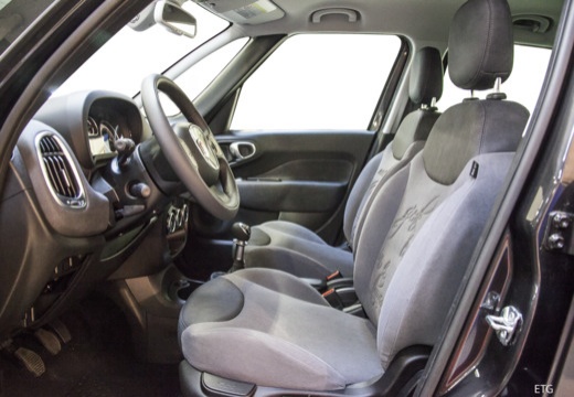 FIAT 500 L I hatchback wnętrze