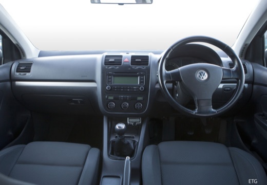VOLKSWAGEN Golf V hatchback tablica rozdzielcza
