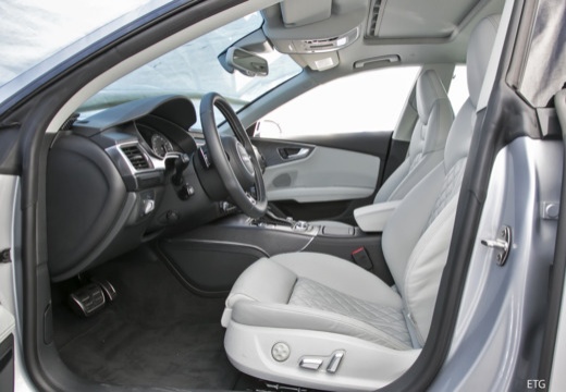 AUDI A7 Sportback II hatchback wnętrze
