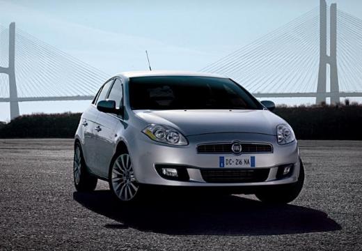 FIAT Bravo II hatchback silver grey przedni prawy