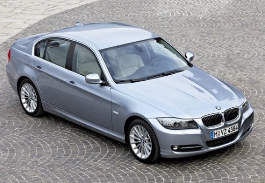 BMW Seria 3 E90 II sedan szary ciemny przedni prawy