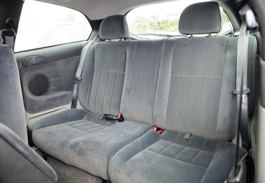 ALFA ROMEO 147 I hatchback wnętrze