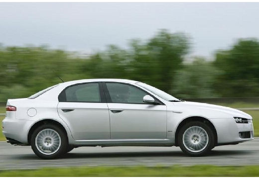 ALFA ROMEO 159 I sedan silver grey boczny prawy