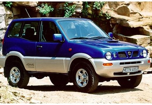 NISSAN Terrano hardtop niebieski jasny przedni prawy