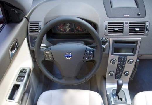 VOLVO S40 V sedan
