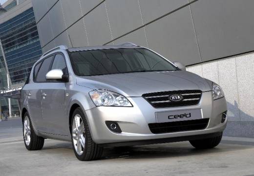 KIA Ceed Sporty Wagon I kombi silver grey przedni prawy