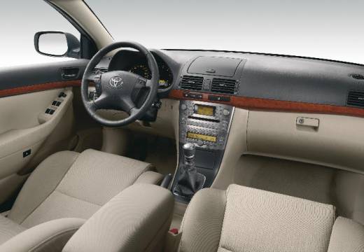 Toyota Avensis IV kombi tablica rozdzielcza