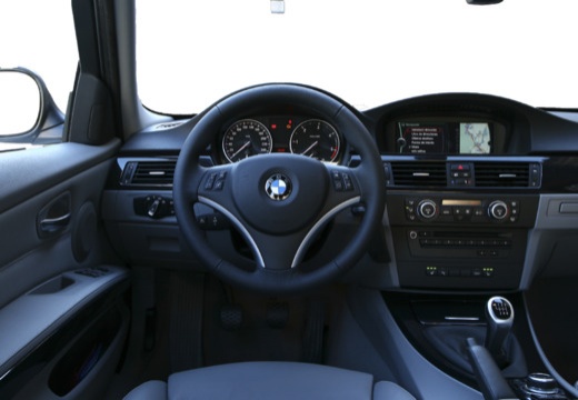 BMW Seria 3 E90 II sedan tablica rozdzielcza