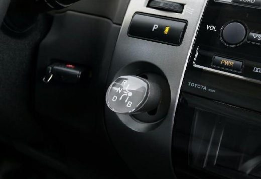 Toyota Prius I hatchback szczegółowe opcje