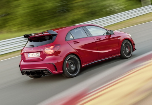 MERCEDES-BENZ Klasa A hatchback czerwony jasny boczny prawy