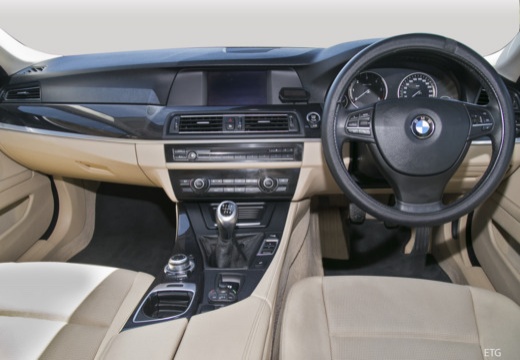 BMW Seria 5 F10 I sedan tablica rozdzielcza