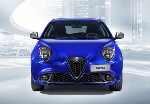 ALFA ROMEO MiTo Mito hatchback niebieski jasny przedni