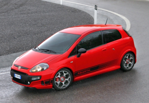 FIAT Punto Evo hatchback czerwony jasny przedni lewy