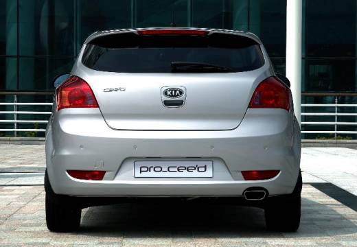 KIA Ceed Proceed II hatchback silver grey tylny