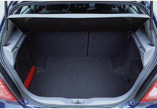 NISSAN Almera hatchback przestrzeń załadunkowa